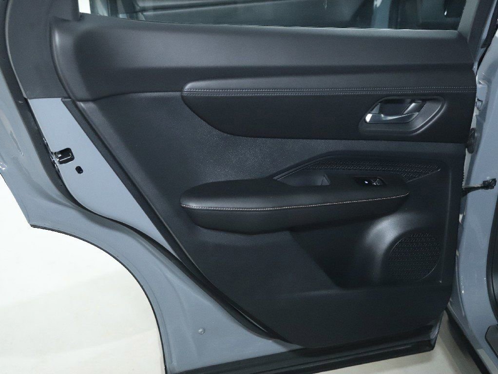 Certified 2024 Nissan Ariya EVOLVE+ e-4ORCE image 14