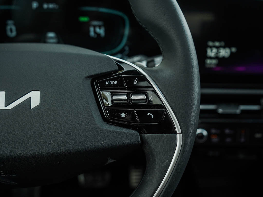 New 2026 Kia Niro SX Touring image 21