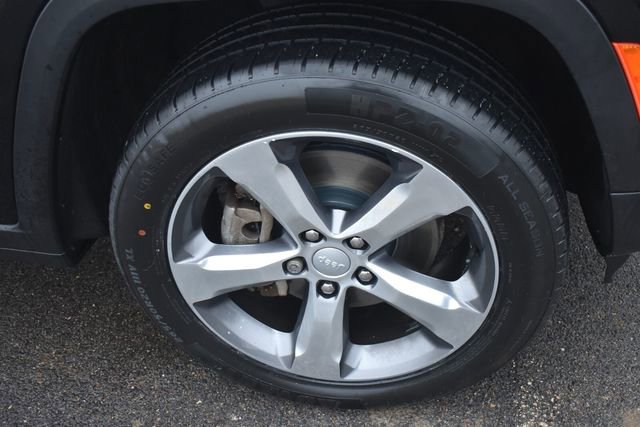 Used 2021 Jeep Grand Cherokee L Limited image 11