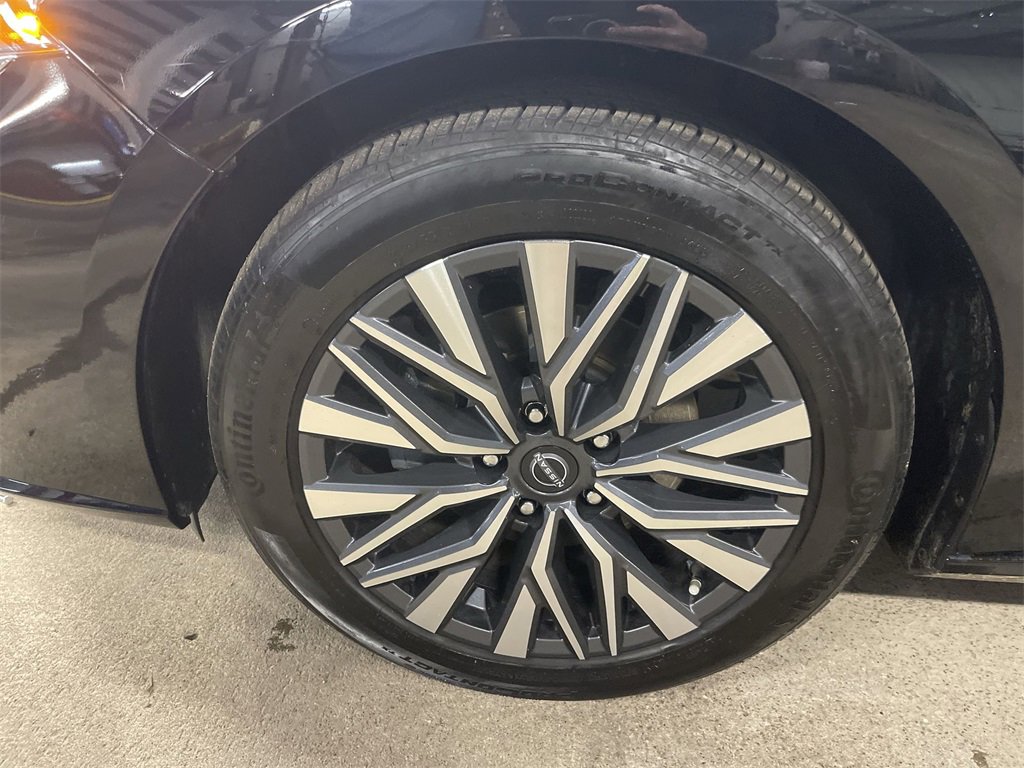 Used 2024 Nissan Altima 2.5 SV image 16