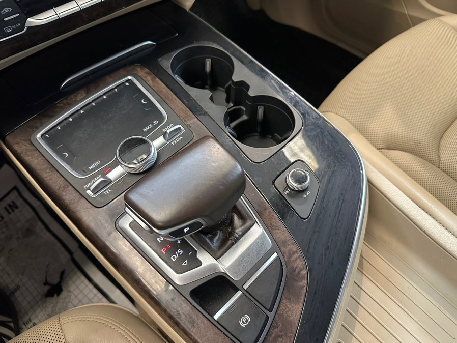 Used 2018 Audi Q7 3.0T Prestige w/ Prestige Package image 15