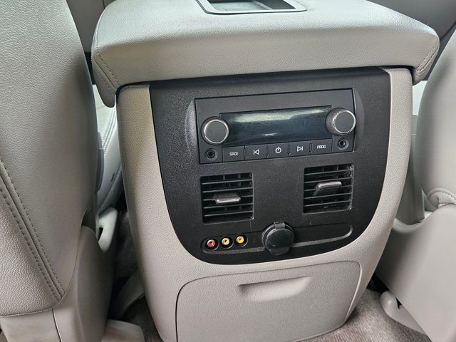 Used 2013 Chevrolet Avalanche LTZ image 19