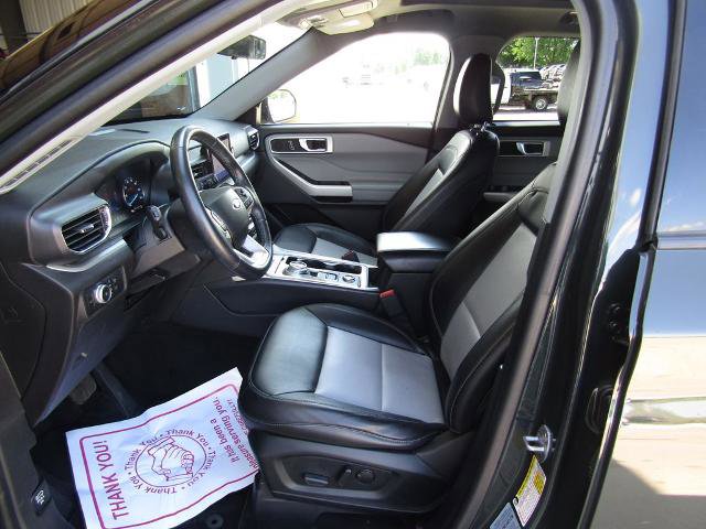 Certified 2022 Ford Explorer XLT w/ Equipment Group 202A AWD/4WD image 23
