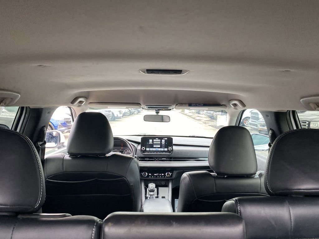 Used 2024 Mitsubishi Outlander SE image 16