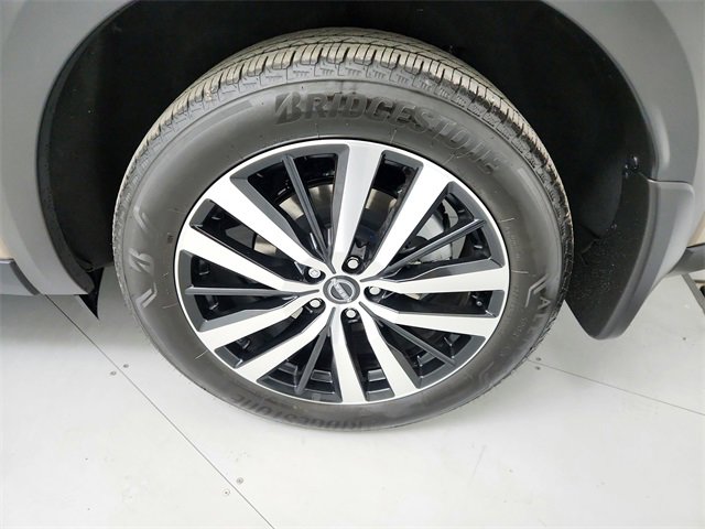Used 2024 Nissan Pathfinder Platinum w/ Cargo Package image 47