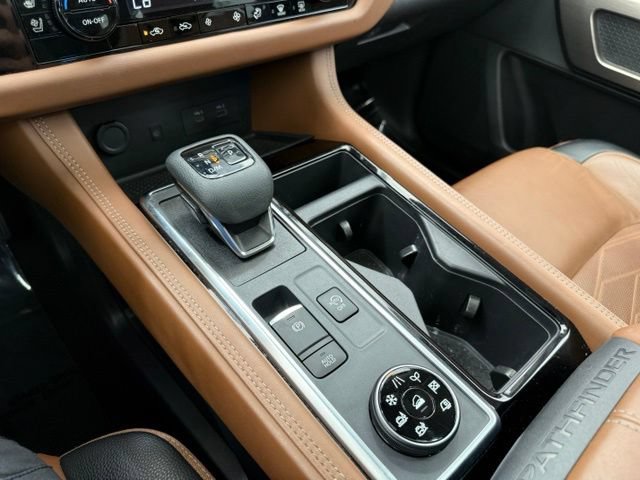 Used 2023 Nissan Pathfinder Platinum AWD/4WD image 43