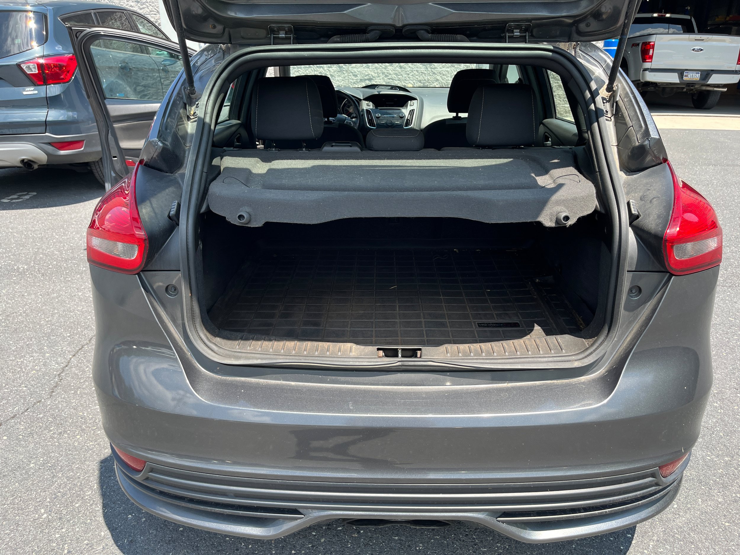 Used 2017 Ford Focus ST FWD image 11