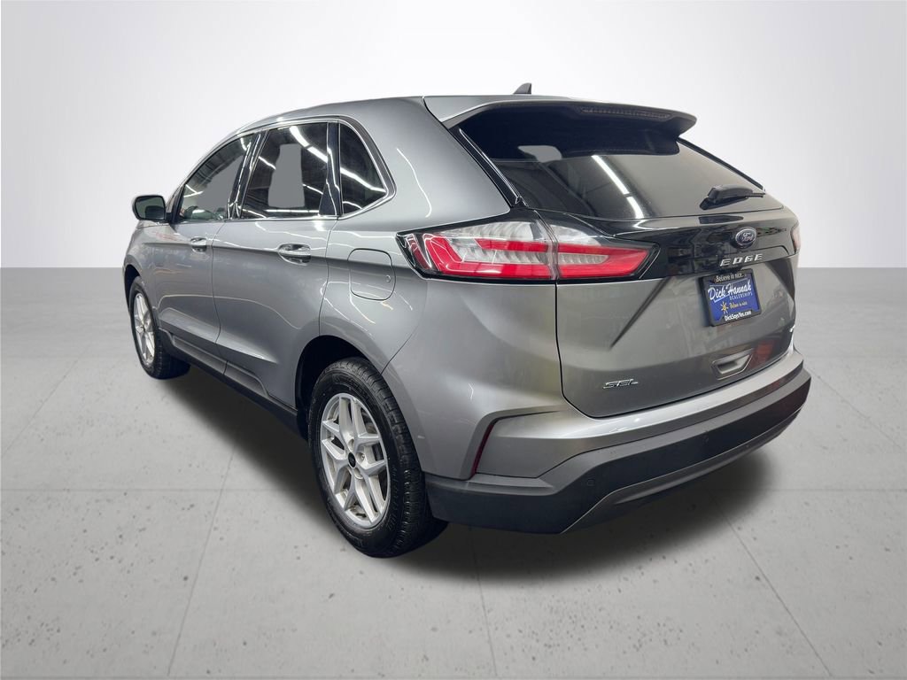 Used 2024 Ford Edge SEL image 4