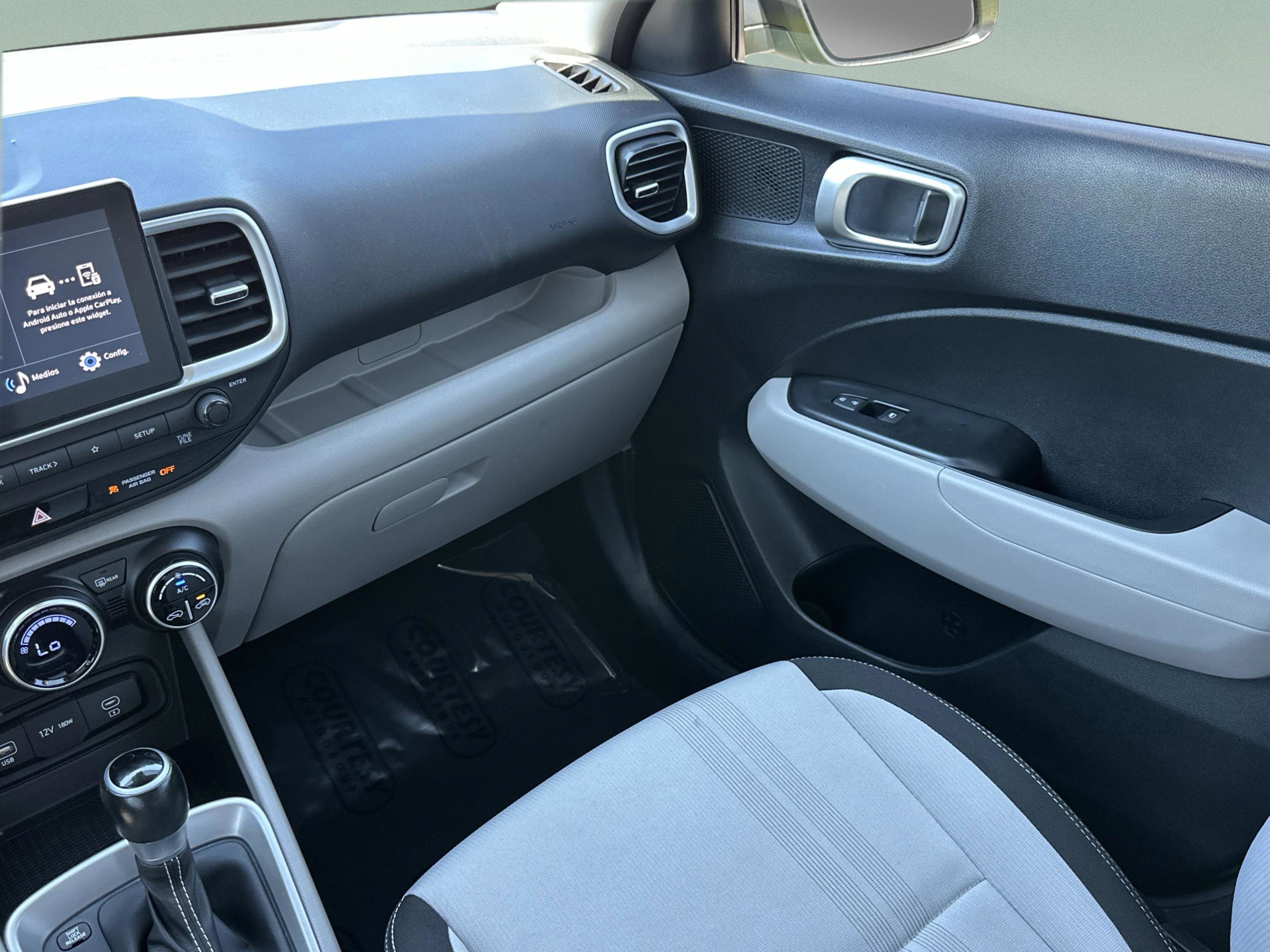 Certified 2023 Hyundai Venue SEL FWD image 12