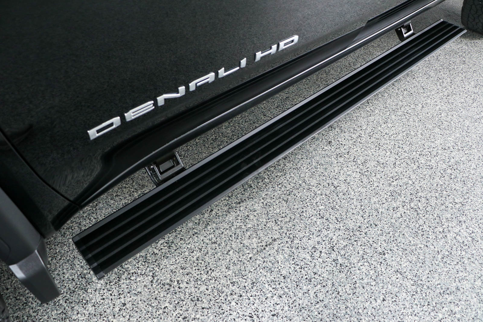 Used 2023 GMC Sierra 2500 Denali w/ Denali Ultimate Package image 12