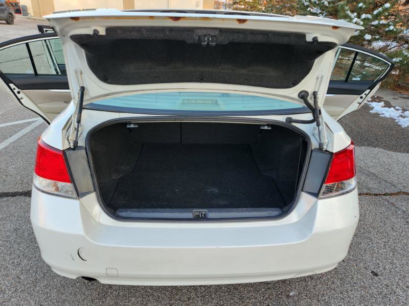 Used 2014 Subaru Legacy 2.5i Premium image 22