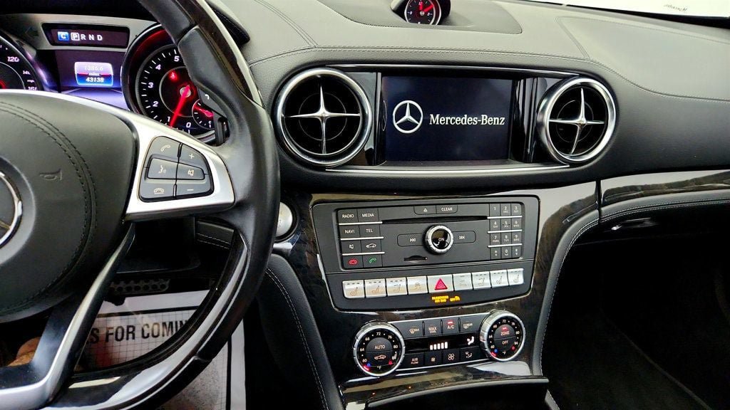 Used 2018 Mercedes-Benz SL 450 w/ Premium I Package image 17