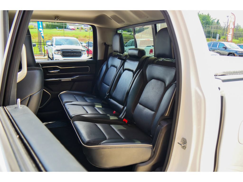 Used 2022 RAM 1500 Laramie AWD/4WD image 18