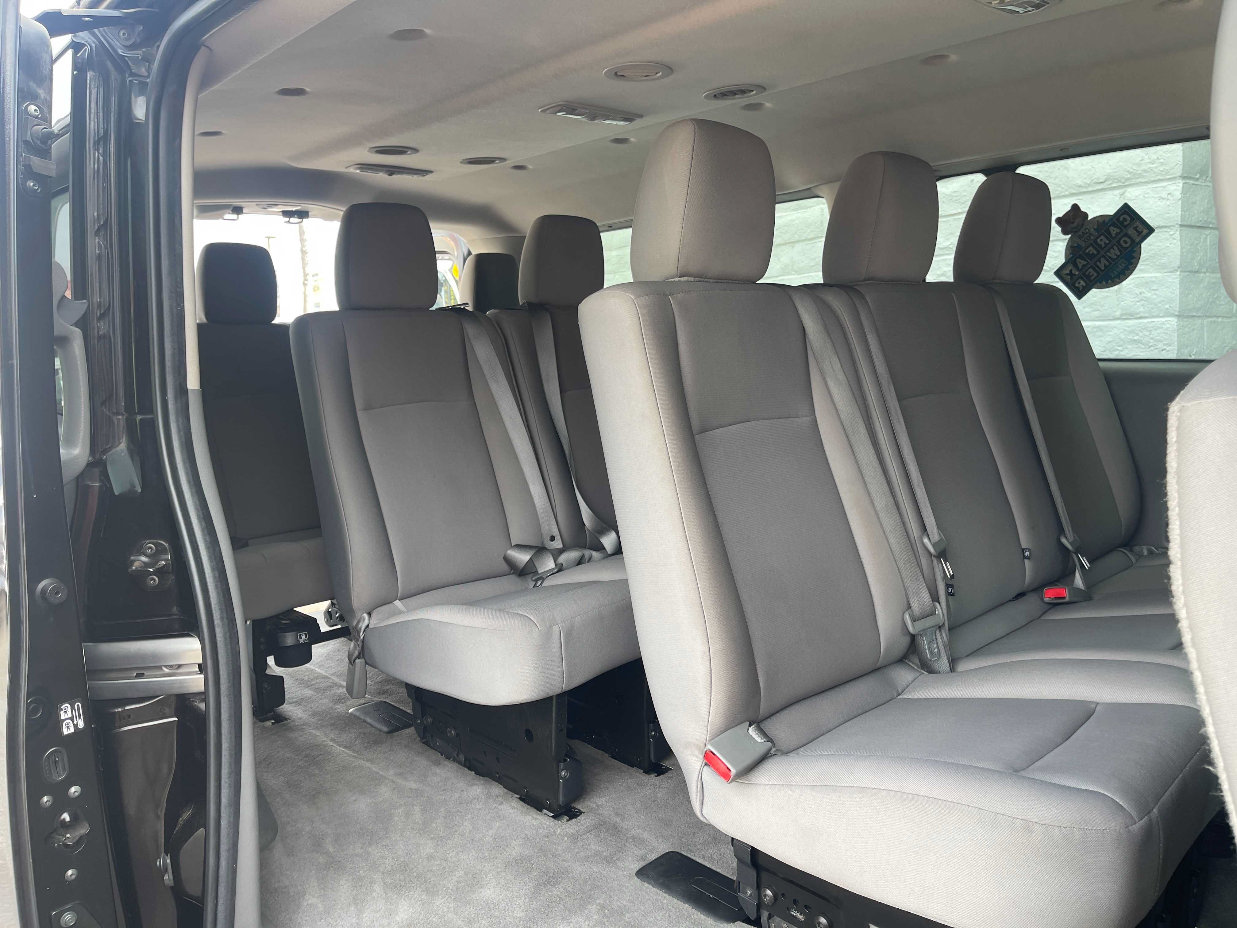 Used 2018 Nissan NV 3500 SV w/ Navigation Package RWD image 11