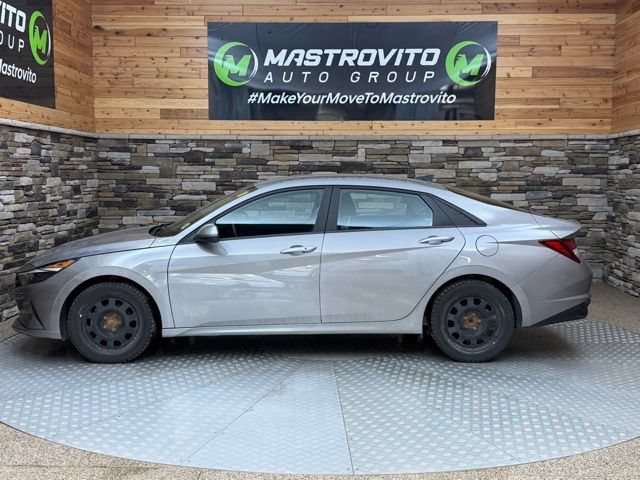 Used 2023 Hyundai Elantra SEL w/ Convenience Package FWD image 6