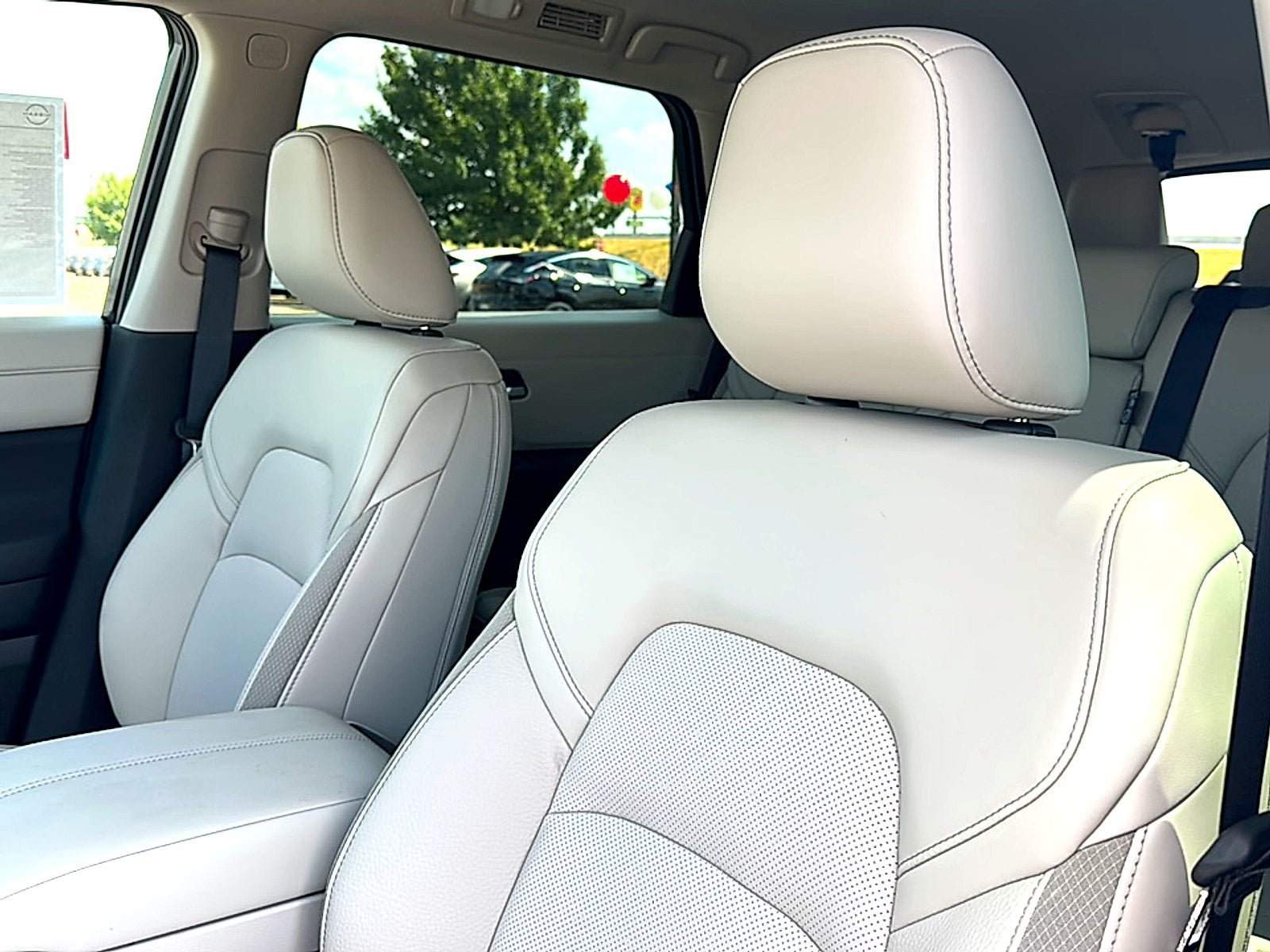 New 2026 Nissan Pathfinder SL FWD image 11