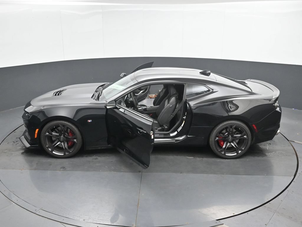 Used 2022 Chevrolet Camaro SS RWD image 53