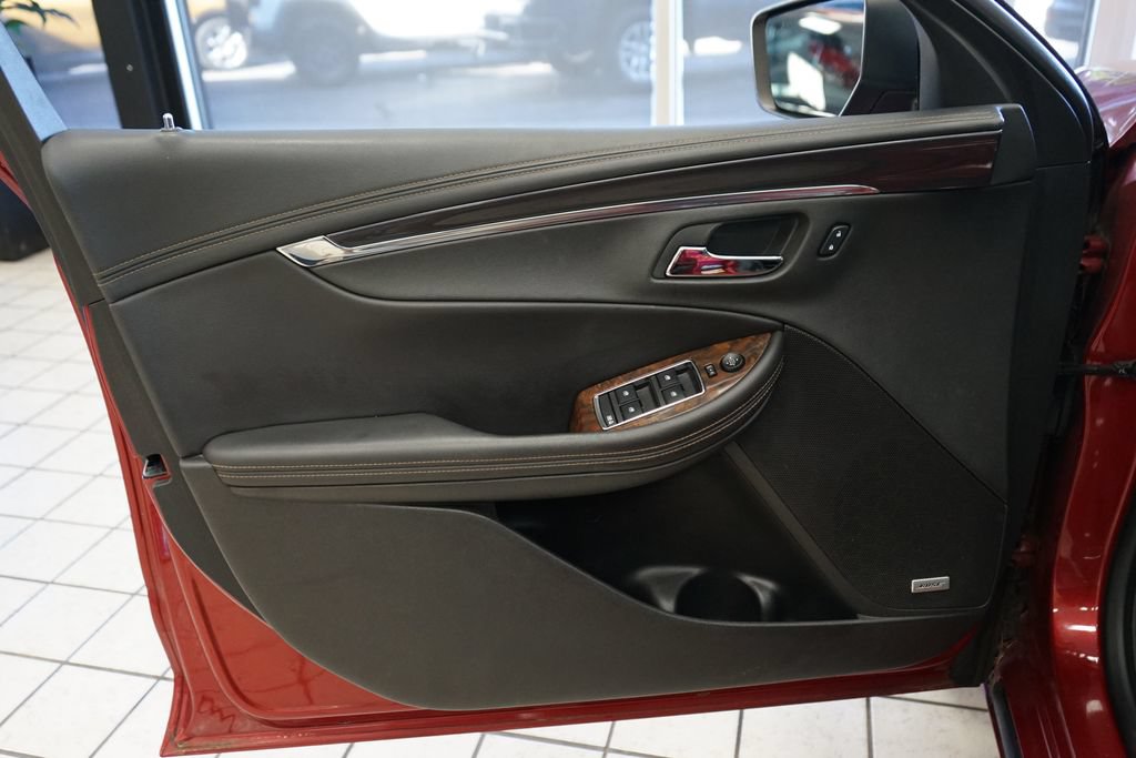 Used 2015 Chevrolet Impala LT FWD image 20