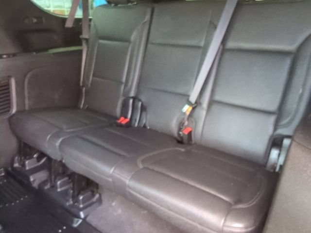 Used 2022 Chevrolet Suburban LT AWD/4WD image 27