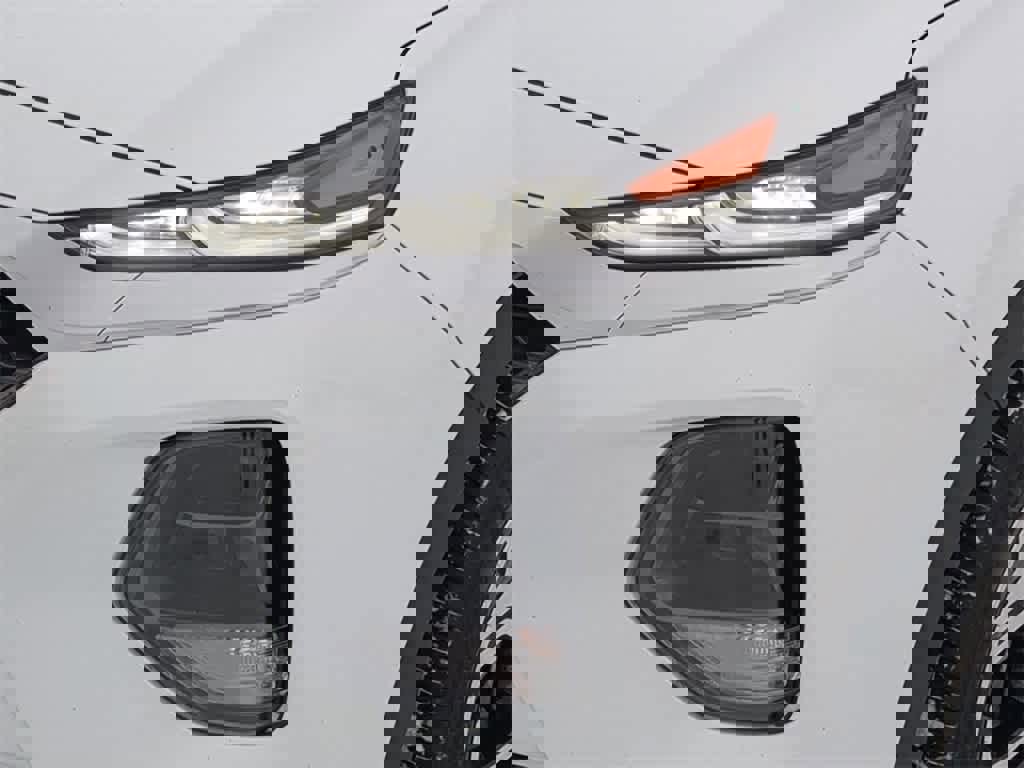 Used 2019 Hyundai Santa Fe Limited image 10