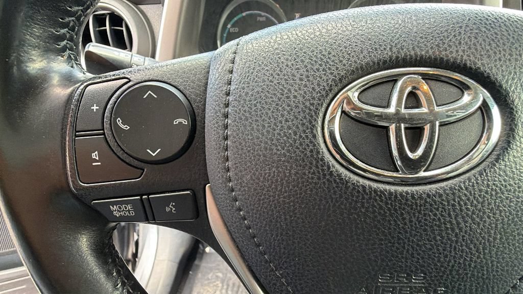 Used 2018 Toyota RAV4 XLE w/ Convenience Package AWD/4WD image 19