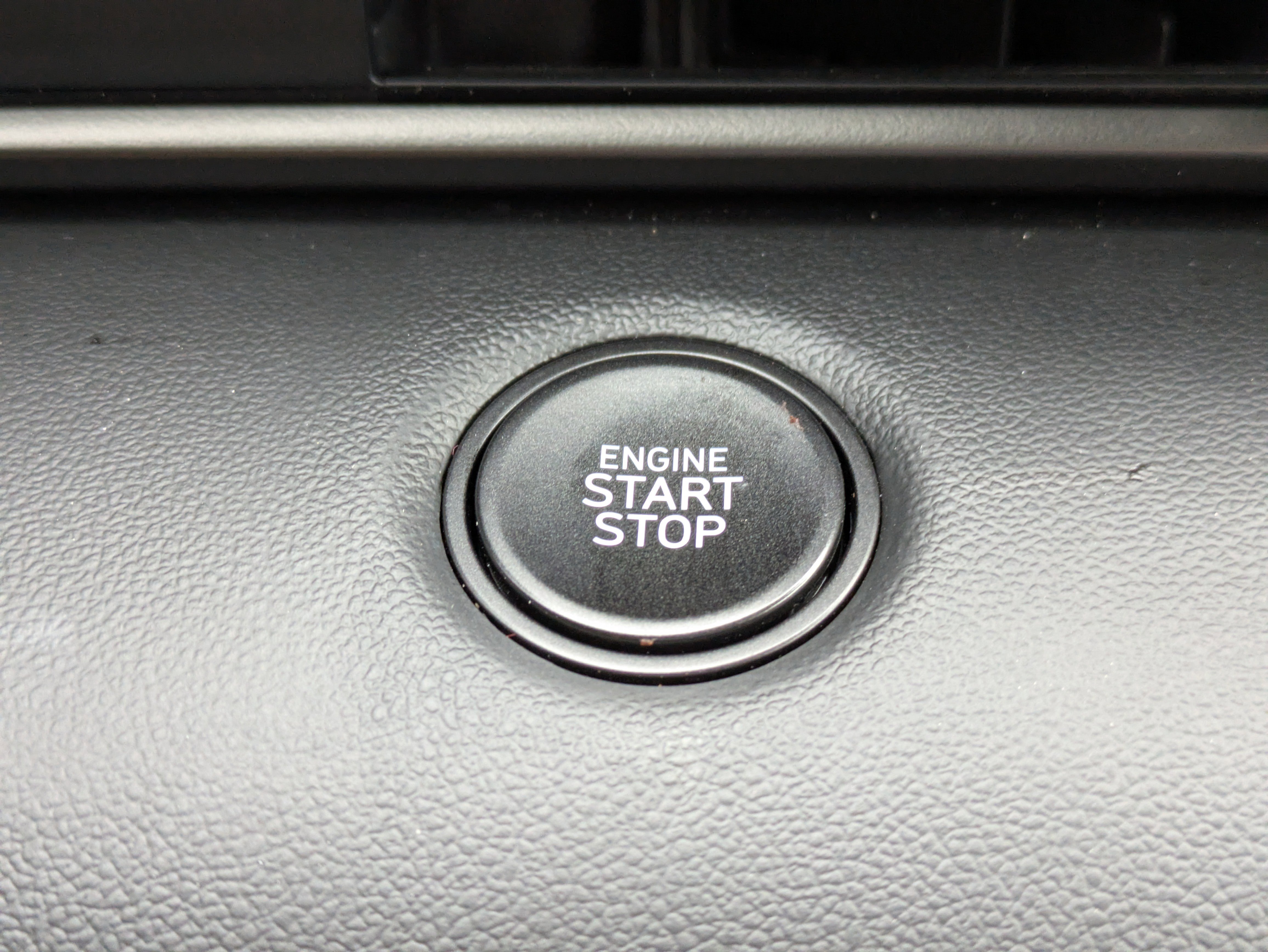 Certified 2025 Hyundai Elantra Sport image 26