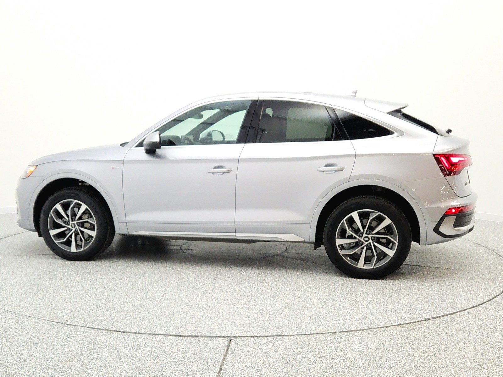 Used 2023 Audi Q5 2.0T Premium w/ Convenience Package AWD/4WD image 8