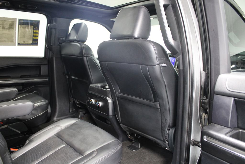 Used 2021 Ford Expedition XLT image 32