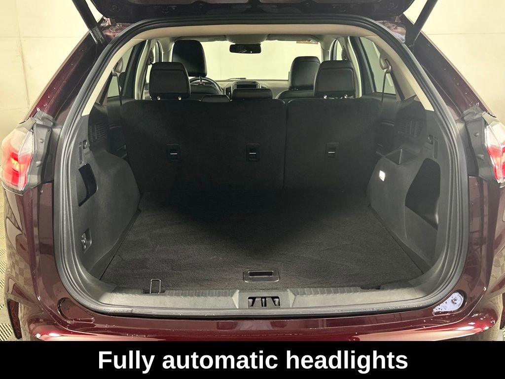 Used 2022 Ford Edge SEL w/ Convenience Package image 11