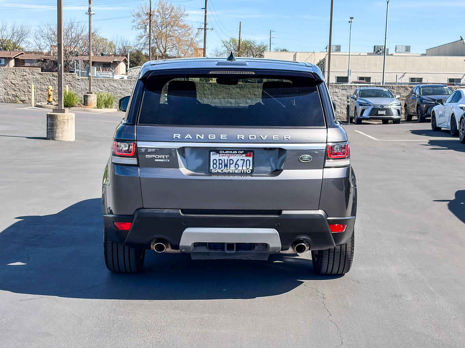 Used 2017 Land Rover Range Rover Sport HSE image 3