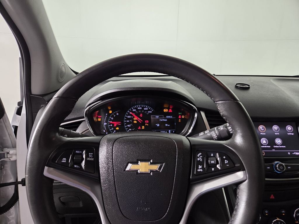 Used 2020 Chevrolet Trax LT w/ Redline Edition image 17