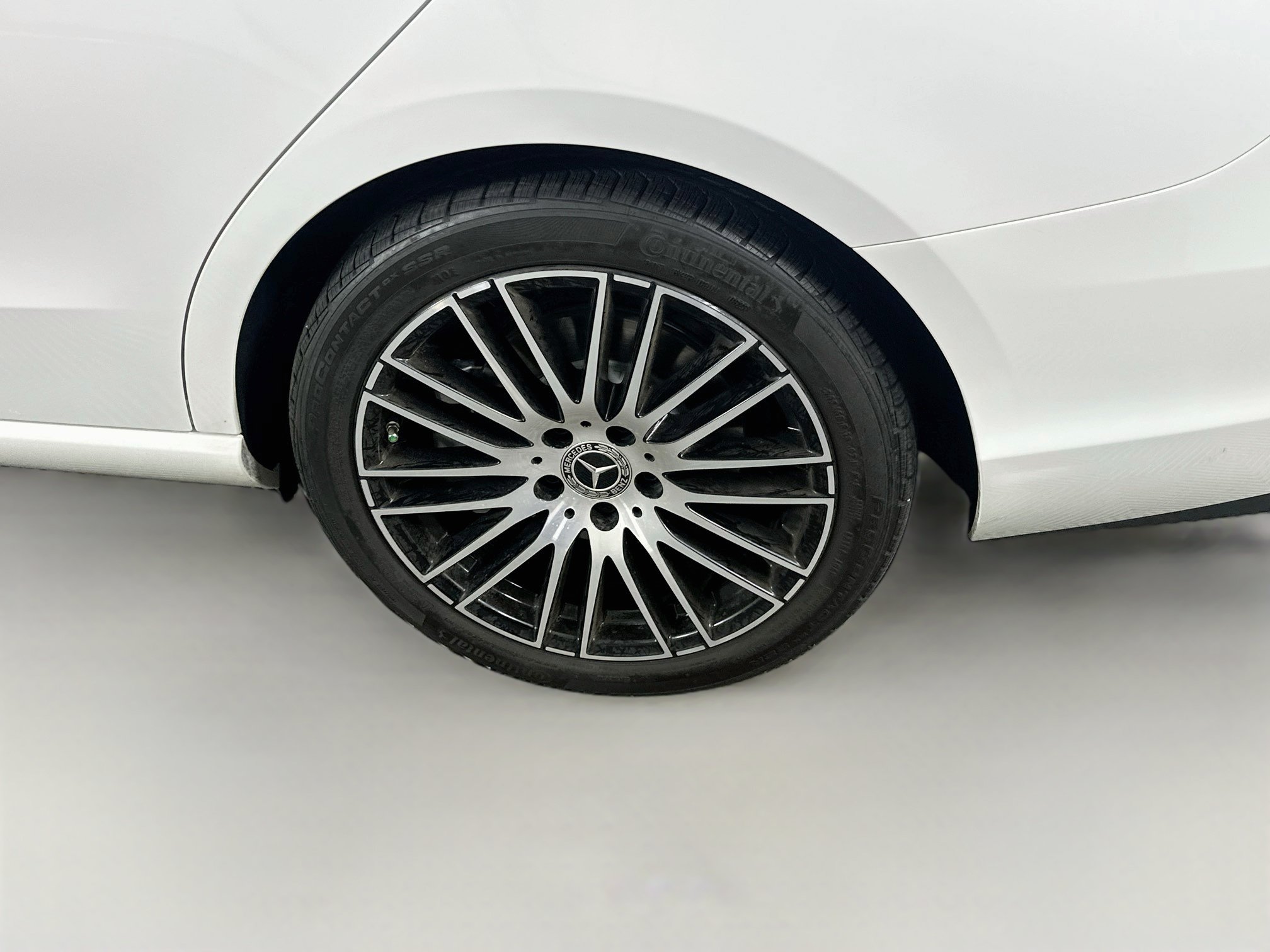 Used 2023 Mercedes-Benz C 300 Sedan image 11