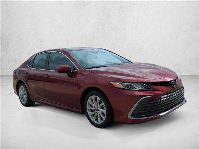 Certified 2022 Toyota Camry LE image 3