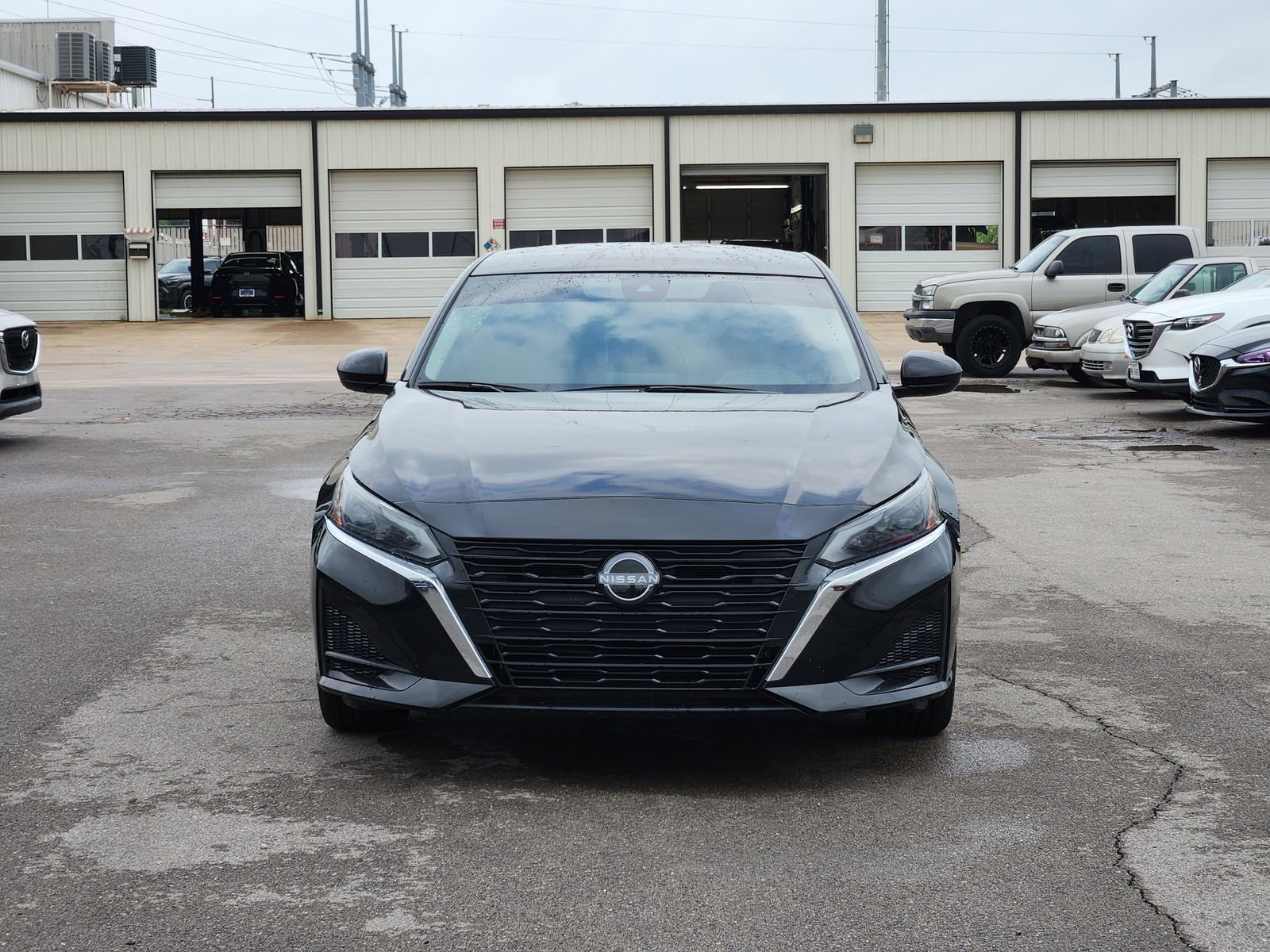 Used 2023 Nissan Altima 2.5 SV AWD/4WD image 6