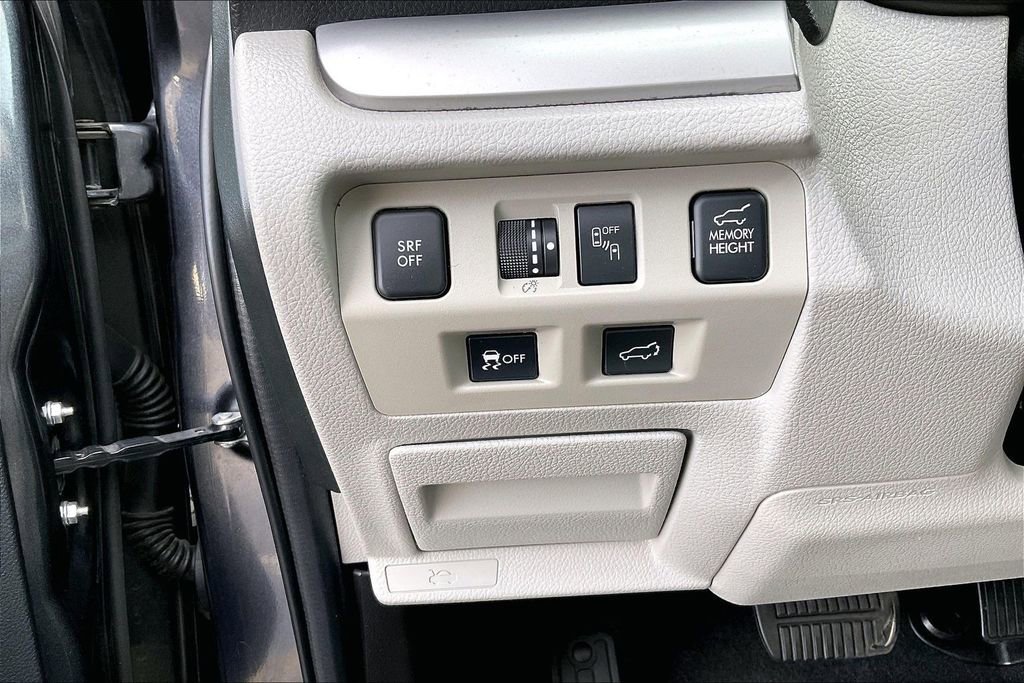 Used 2017 Subaru Forester 2.5i Premium image 40