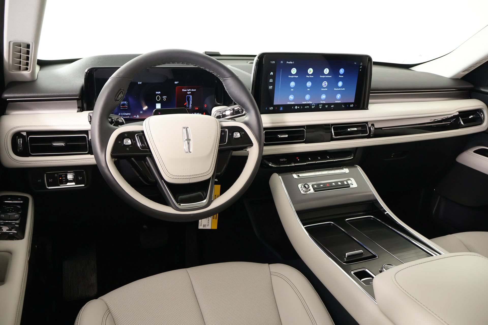 New 2026 Lincoln Aviator AWD w/ Jet Appearance Package image 2