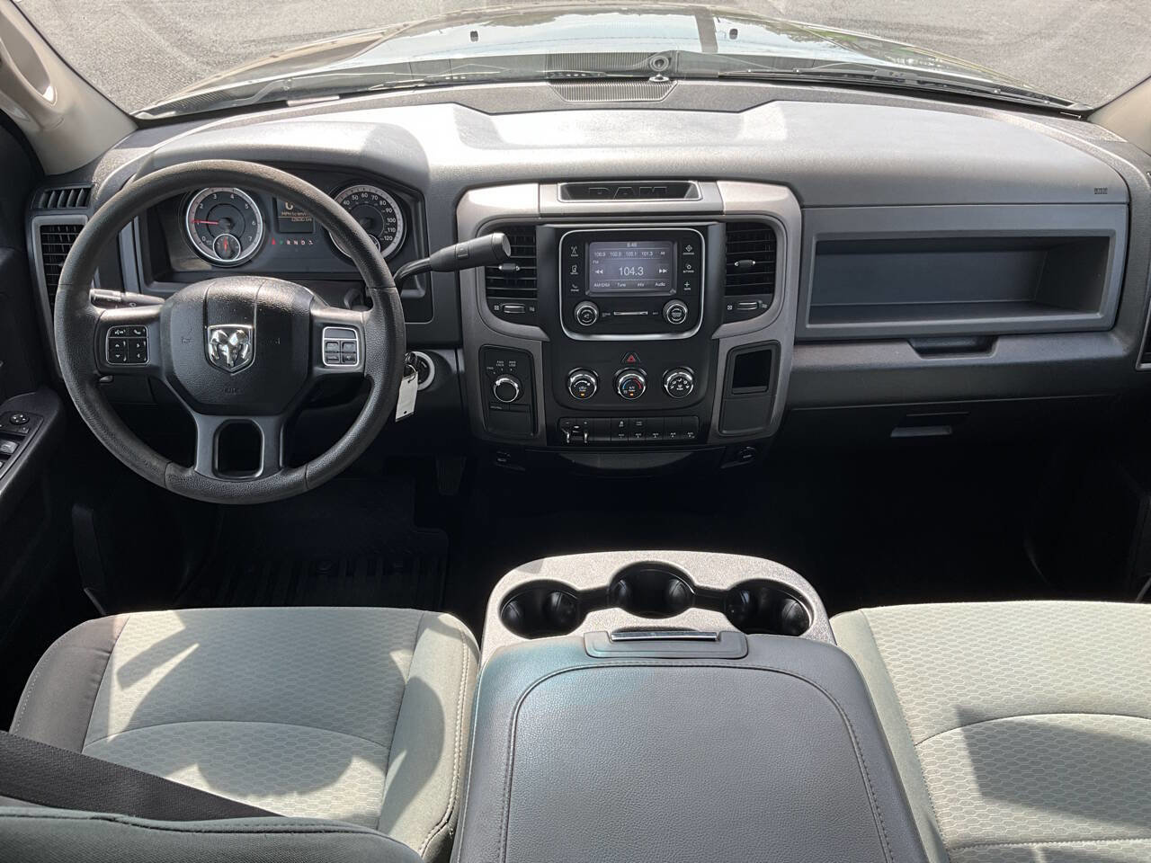 Used 2017 RAM 2500 Tradesman w/ Chrome Appearance Group AWD/4WD image 9