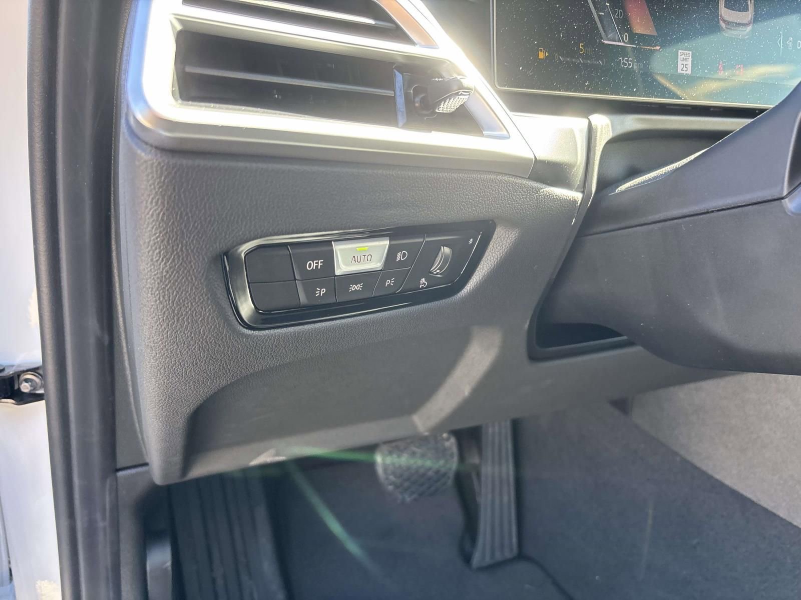 New 2026 BMW 330i xDrive Sedan w/ Premium Package image 14