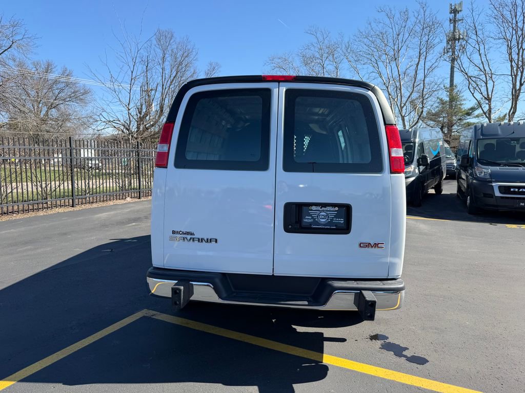Used 2024 GMC Savana 2500 w/ Driver Convenience Package image 6
