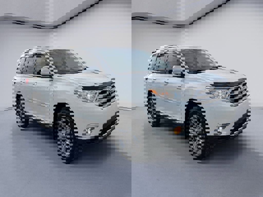 Used 2013 Toyota Highlander Limited image 7