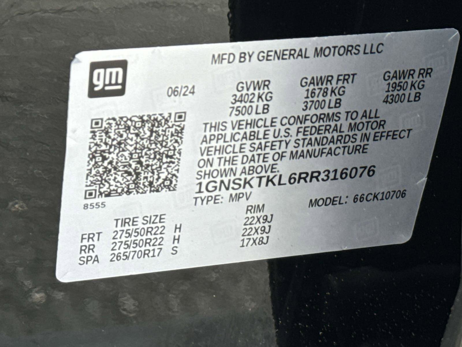 Certified 2024 Chevrolet Tahoe High Country AWD/4WD image 30