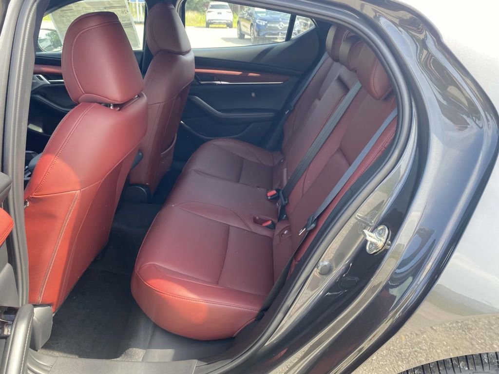 New 2024 MAZDA MAZDA3 Hatchback w/ Appearance Package image 24