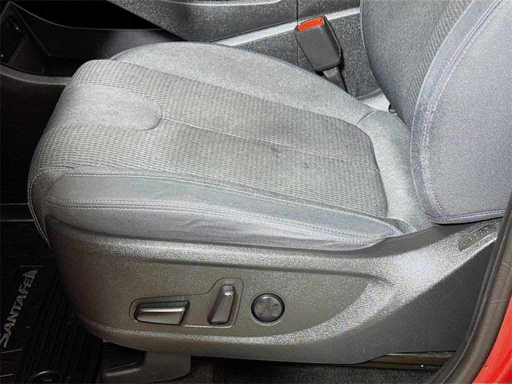 Used 2023 Hyundai Santa Fe SEL image 17
