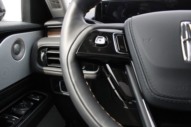 New 2026 Lincoln Aviator Reserve AWD/4WD image 42