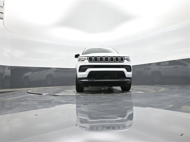 Used 2025 Jeep Compass Sport image 41