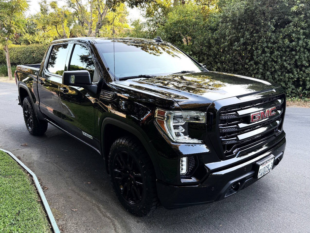 Used 2022 GMC Sierra 1500 Elevation w/ Driver Alert Package I RWD image 9