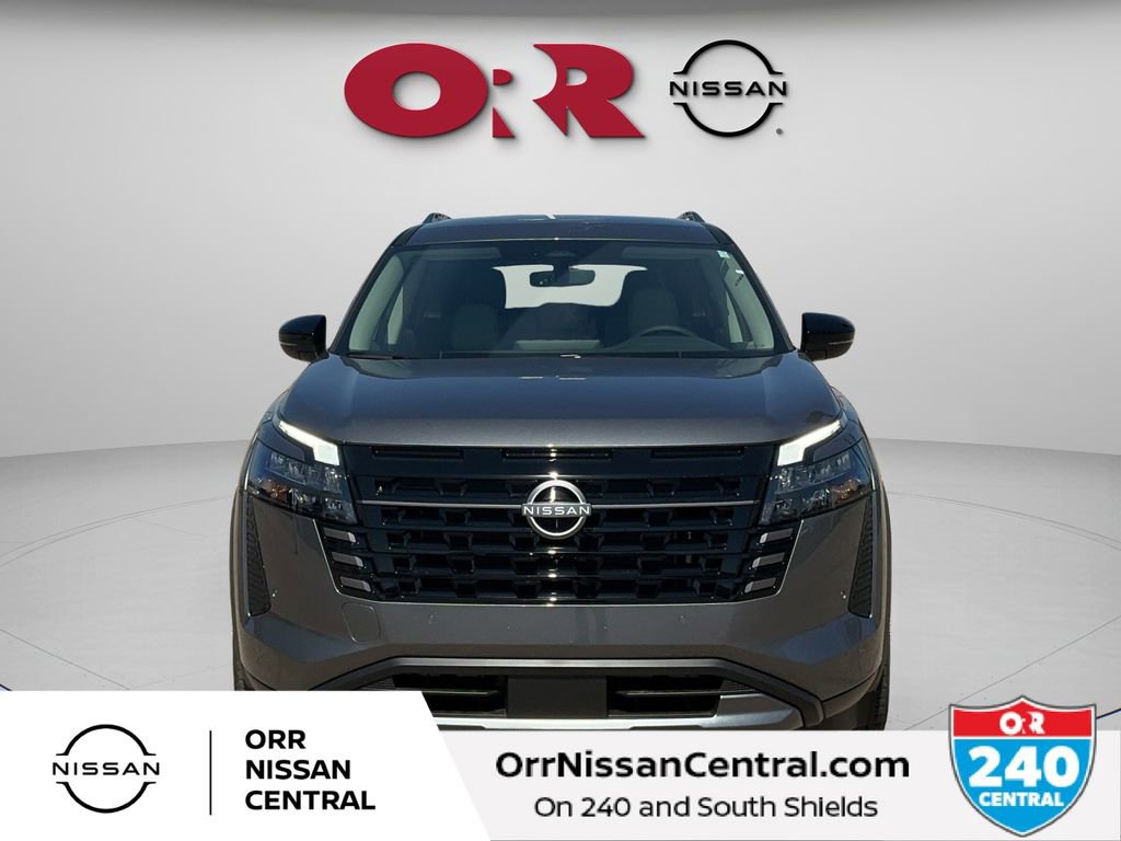 New 2026 Nissan Pathfinder SL image 2