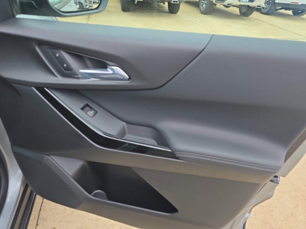 New 2026 Chevrolet Equinox LT FWD image 16