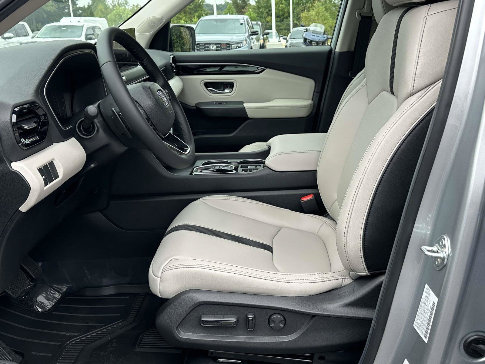 New 2026 Honda Pilot EX-L image 4