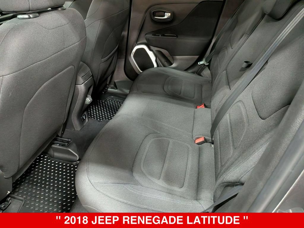 Used 2018 Jeep Renegade Latitude w/ Cold Weather Group AWD/4WD image 29